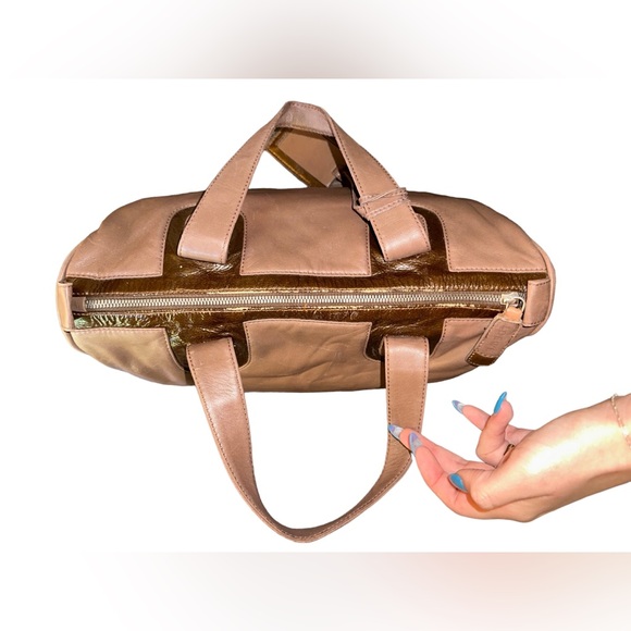 LOEWE RARE TAN LAMBSKIN LEATHER ANAGRAM BOSTON BAG WITH LUGGAGE TAG - Picture 3 of 16